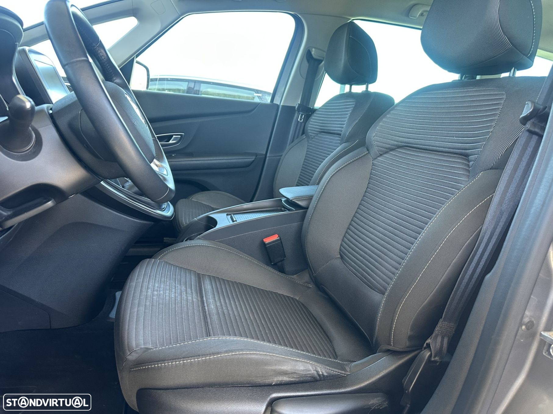 Renault Grand Scénic 1.5 dCi Dynamique S SS - 9