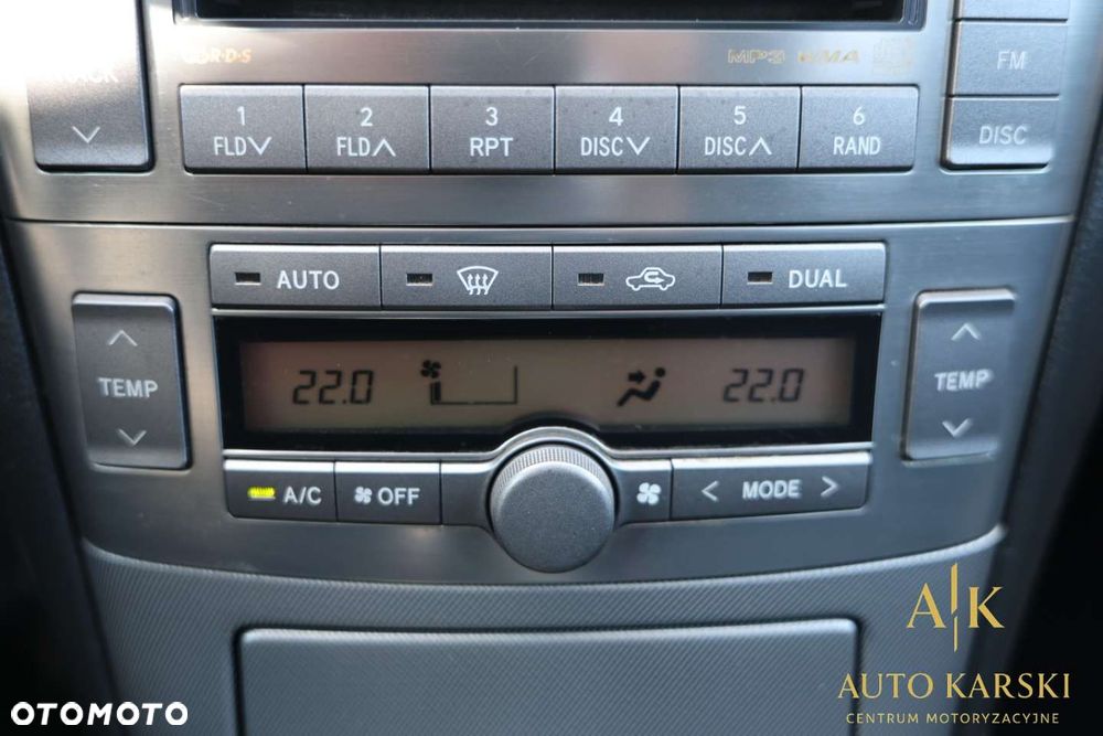 Toyota Avensis - 24