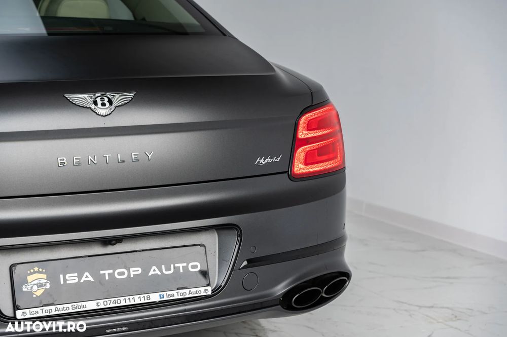 Bentley Flying Spur Mulliner - 4