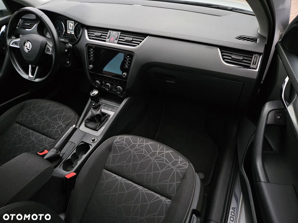 Skoda Octavia 2.0 TDI 4x4 Clever - 23