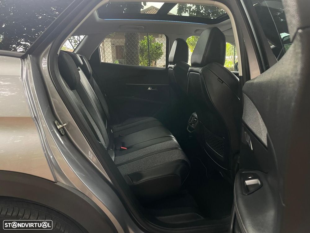 Peugeot 3008 1.2 PureTech Allure EAT8 - 30
