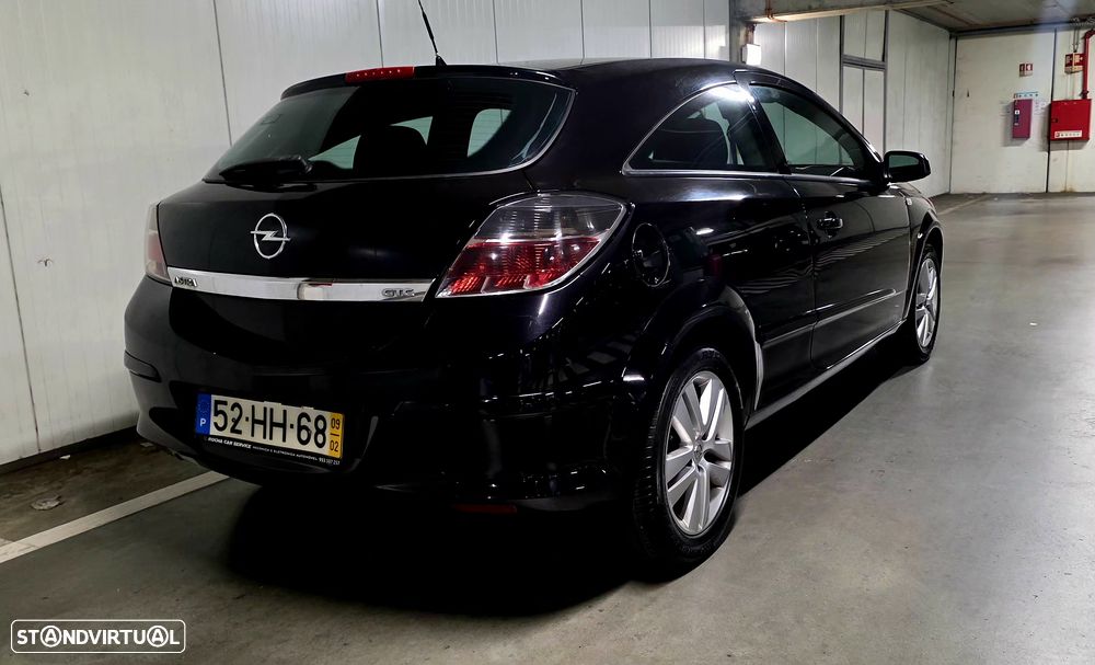 Opel Astra GTC 1.3 CDTi - 11