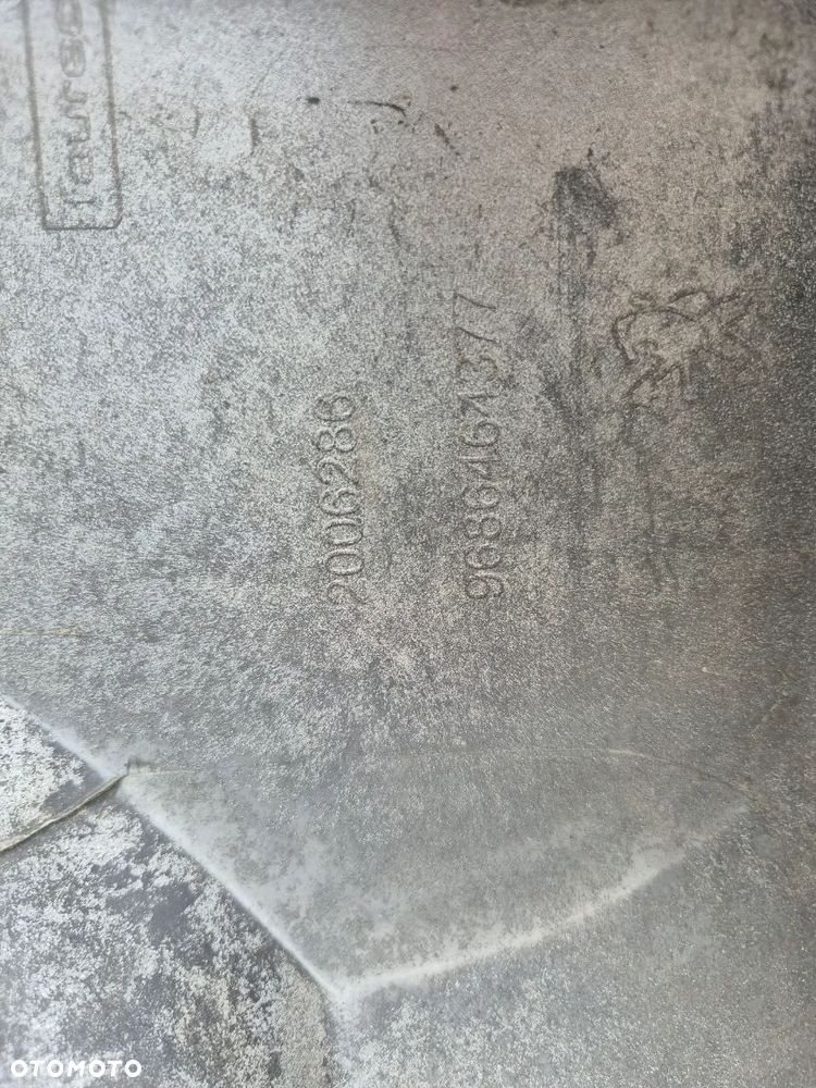 ZDERZAK TYŁ TYLNY PEUGEOT 206 KOMBI - 17