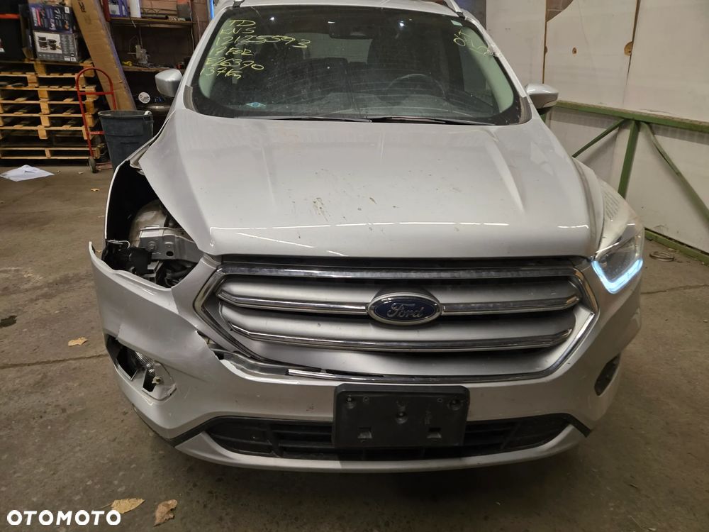 Ford Escape 2.0 EcoBoost AWD Titanium - 7