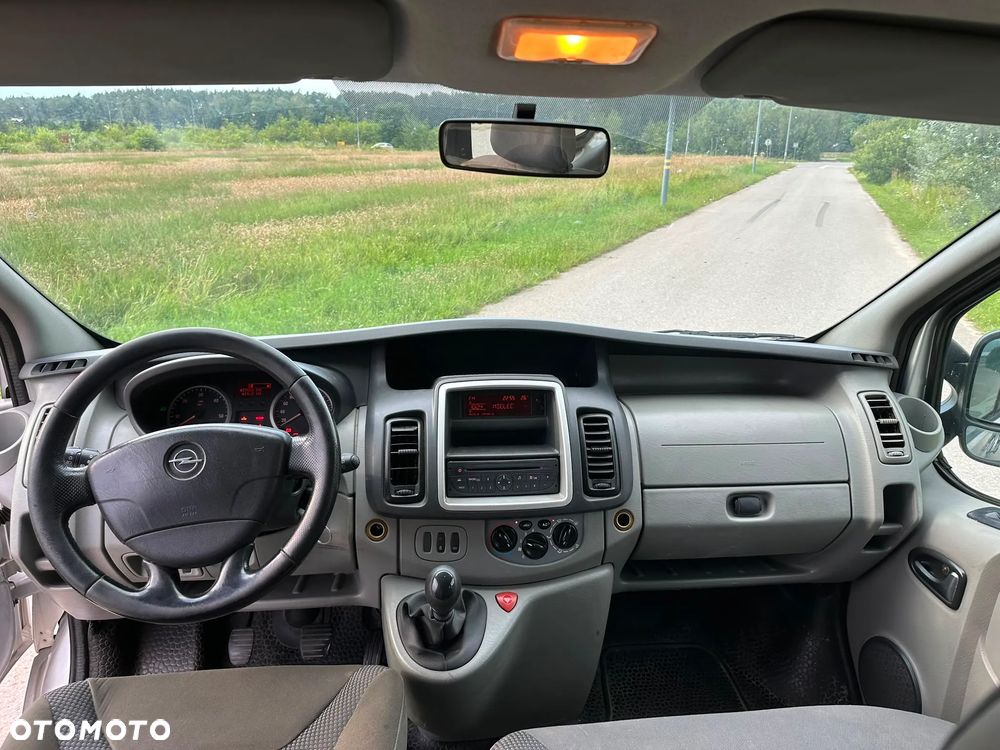 Opel Vivaro - 26