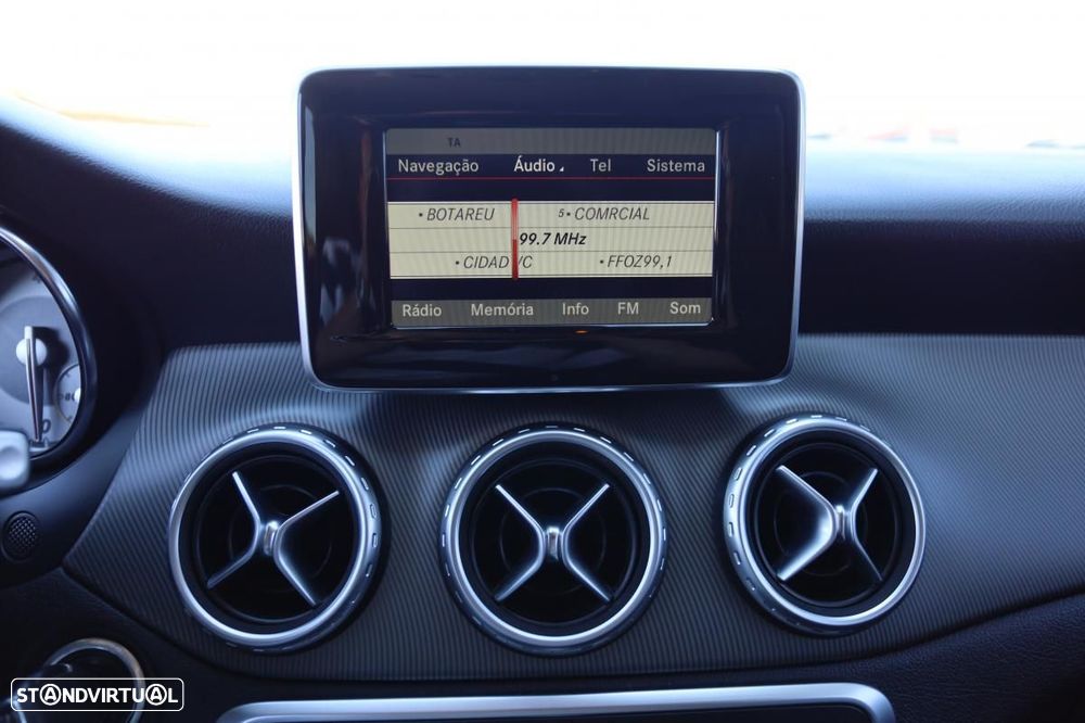 Mercedes-Benz GLA 220 — fotografia 10