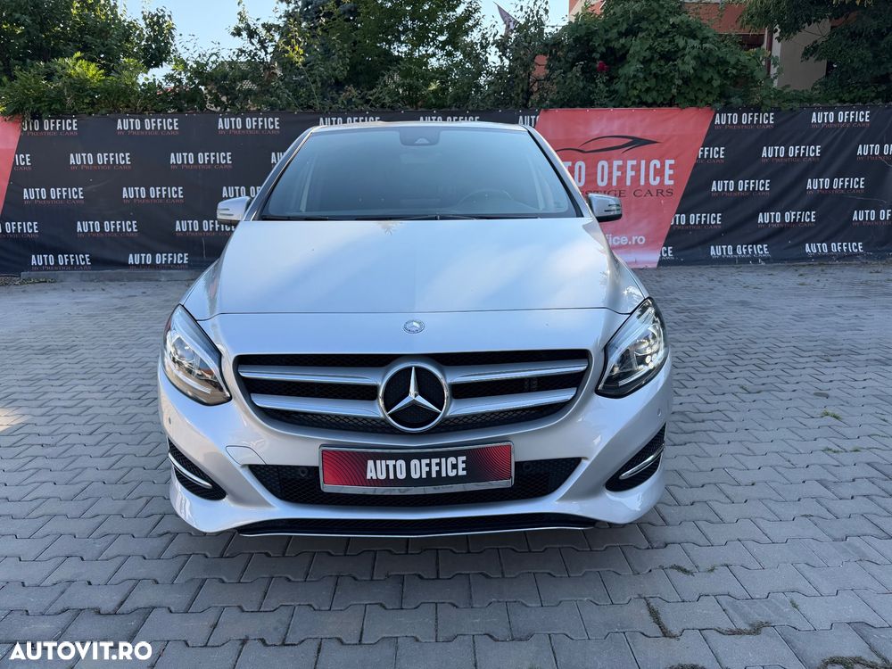 Mercedes-Benz B 180 - 16