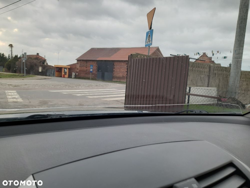 Toyota RAV4 2.2 D-4D 4x2 - 27