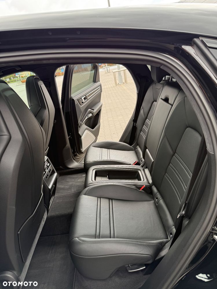 Porsche Cayenne Turbo Tiptronic S - 8