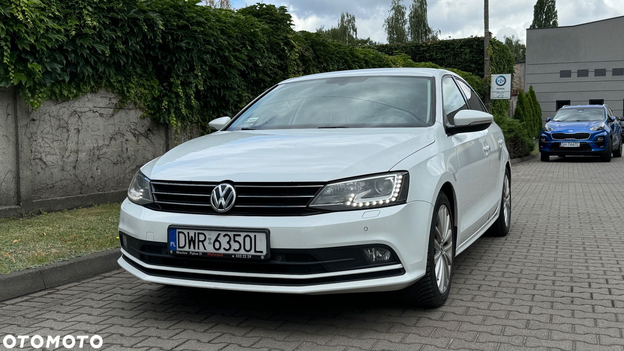 Volkswagen Jetta - 1