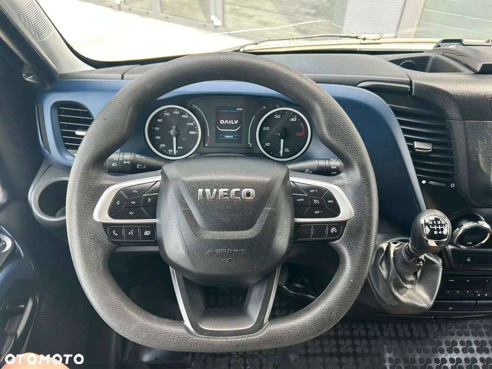 Iveco Daily 35C18 3.0 HPI Kontener 9 palet + winda 1000kg + drzwi boczne **KLIMA**Serwis**Sprowadzony**2020R** - 14