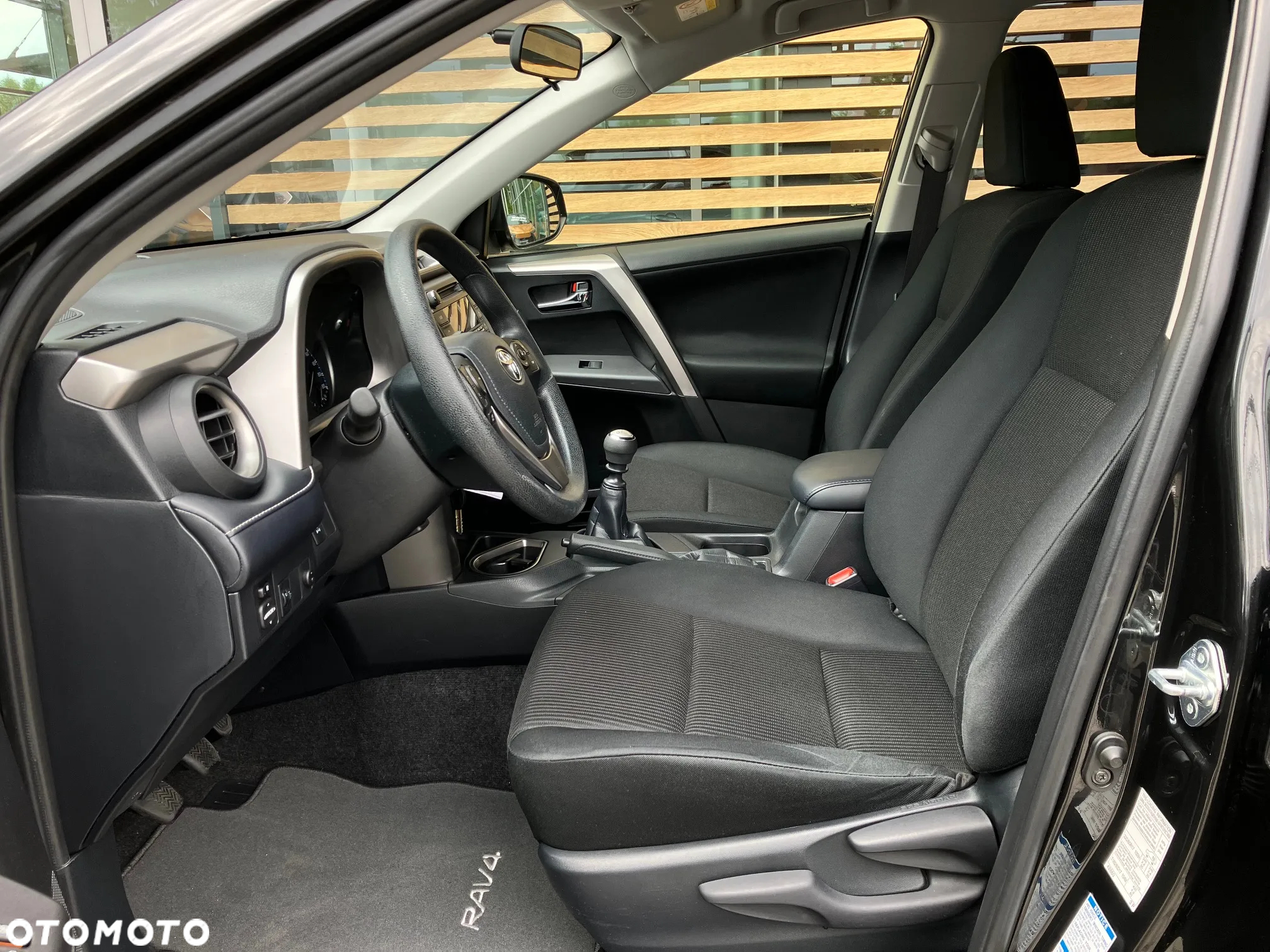 Toyota RAV4 2.0 Active 4x4 - 27