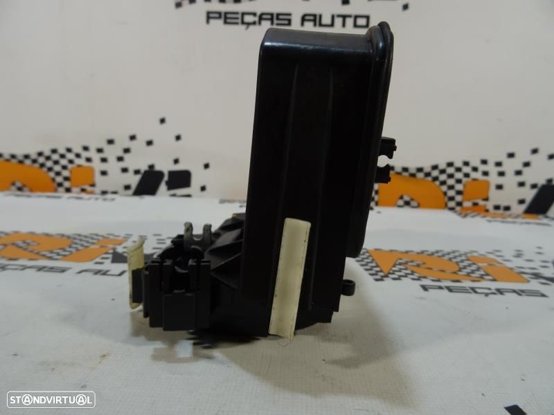 Fecho Da Porta Trás Direita Bmw 1 (F20)  51227202148 / 7202148 / A0537 - 4