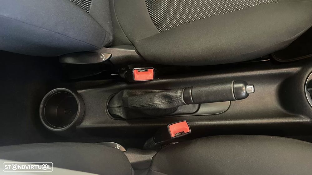 MINI 3 Portas One D - 30