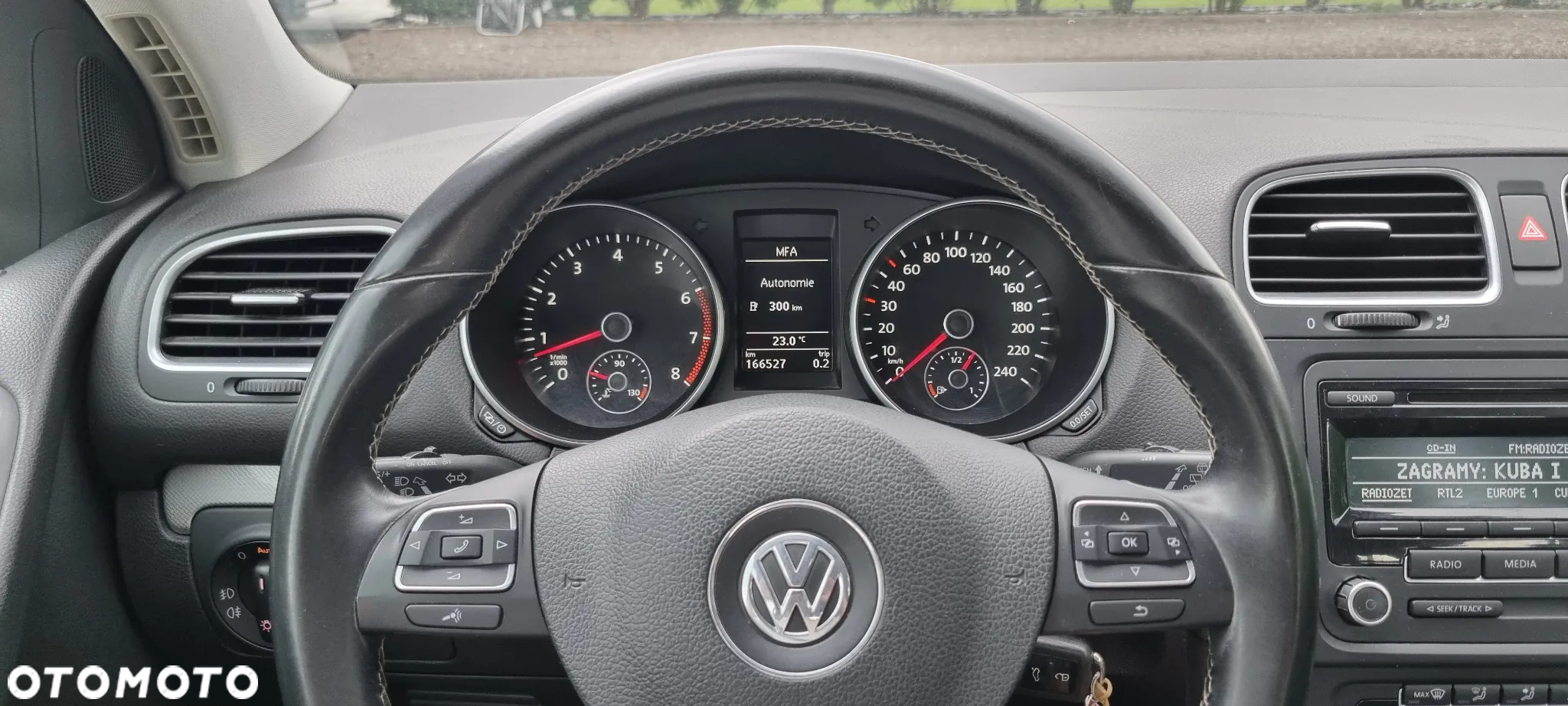Volkswagen Golf - 10