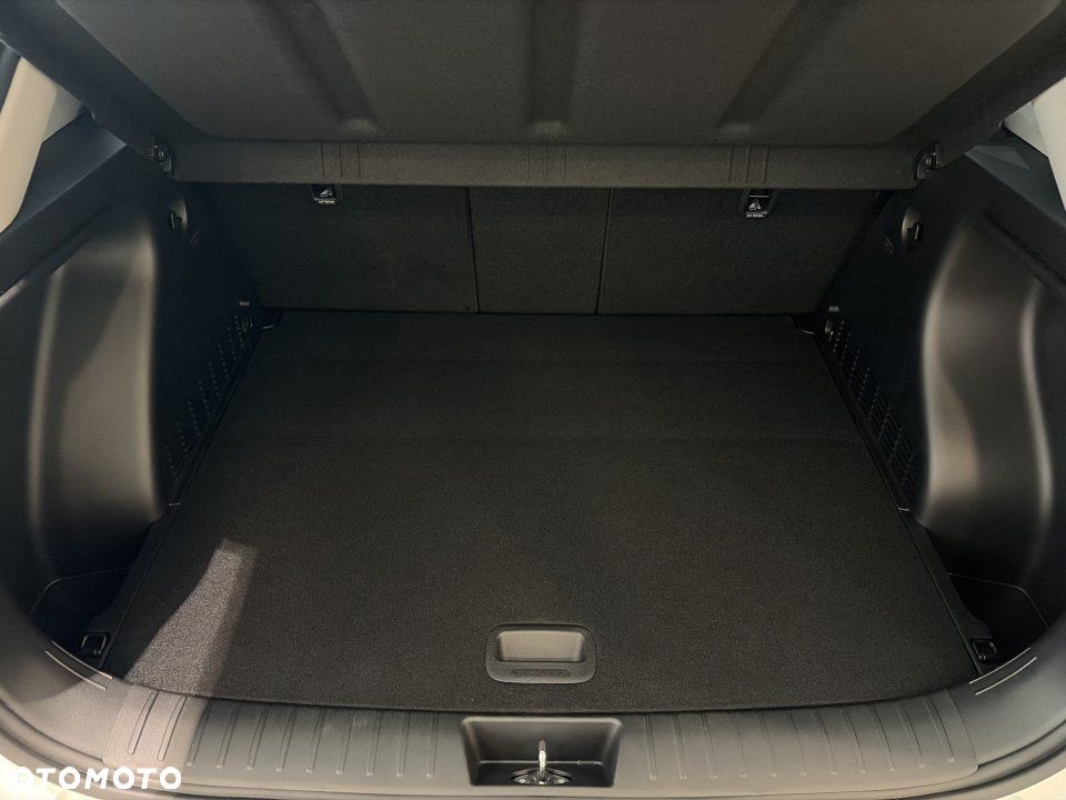 Hyundai Kona - 11