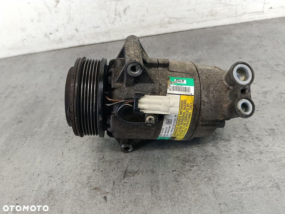 POMPA, SPRĘŻARKA KLIMATYZACJI OPEL ZAFIRA B 13124752 DELPHI 1.9 CDTI - 1