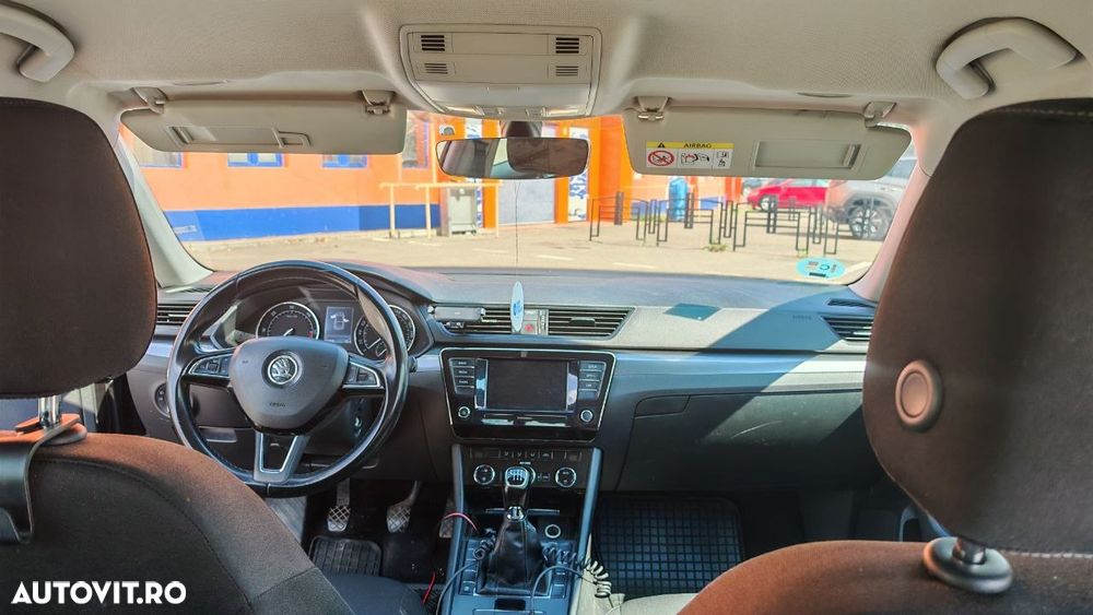Skoda Superb 2.0 TDI Ambition - 5