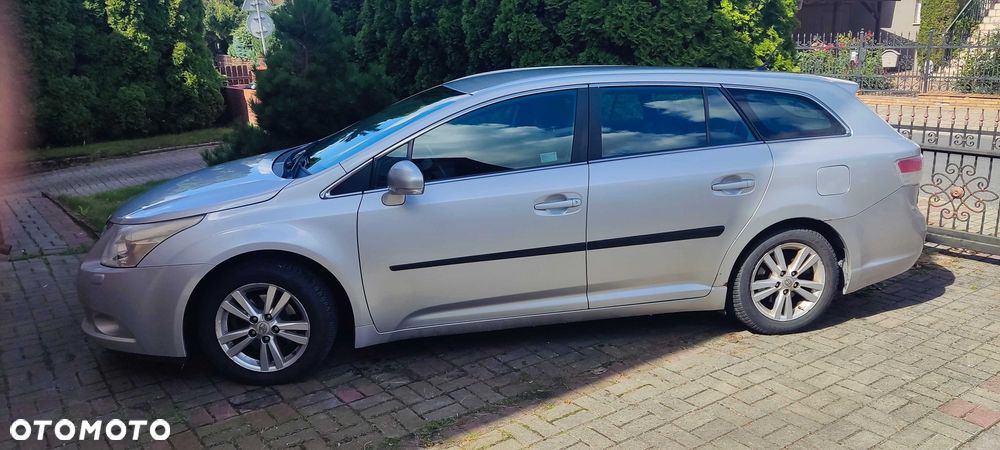 Toyota Avensis - 3