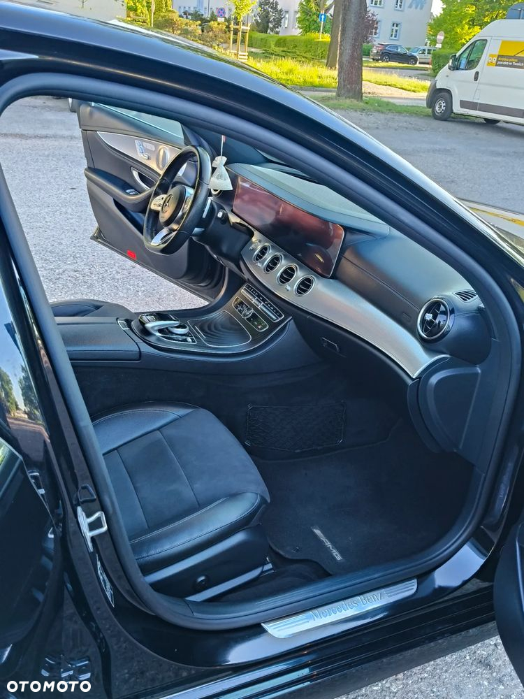 Mercedes-Benz Klasa E 220 d 9G-TRONIC - 8