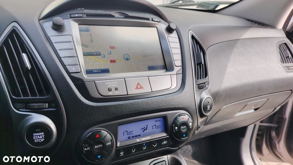 Hyundai ix35 1.7 CRDi Premium 2WD - 24