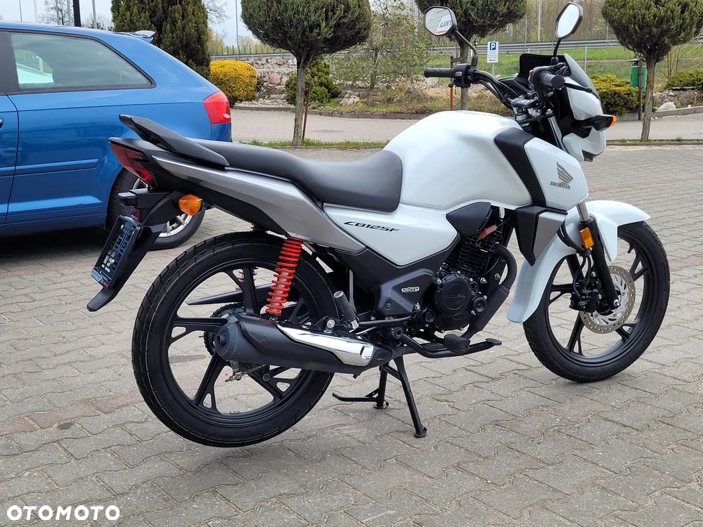 Honda CB - 3