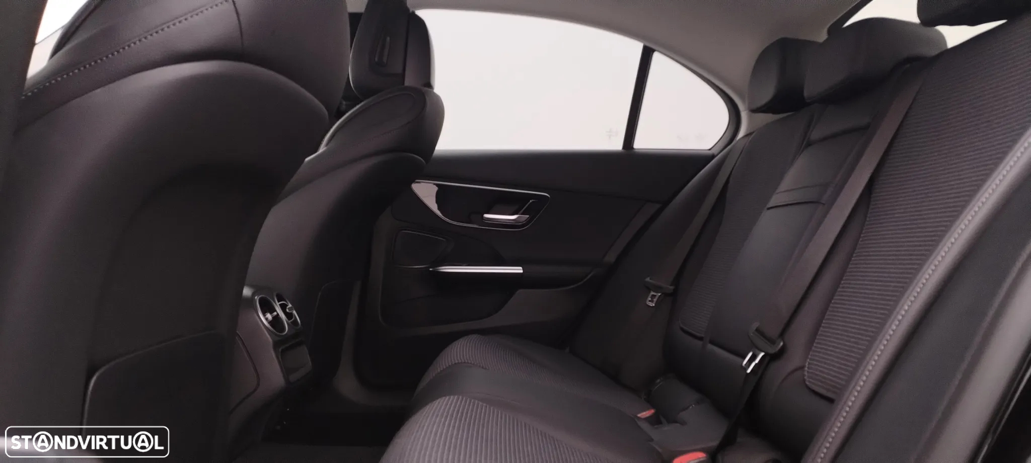 Mercedes-Benz C 300 de Avantgarde - 17