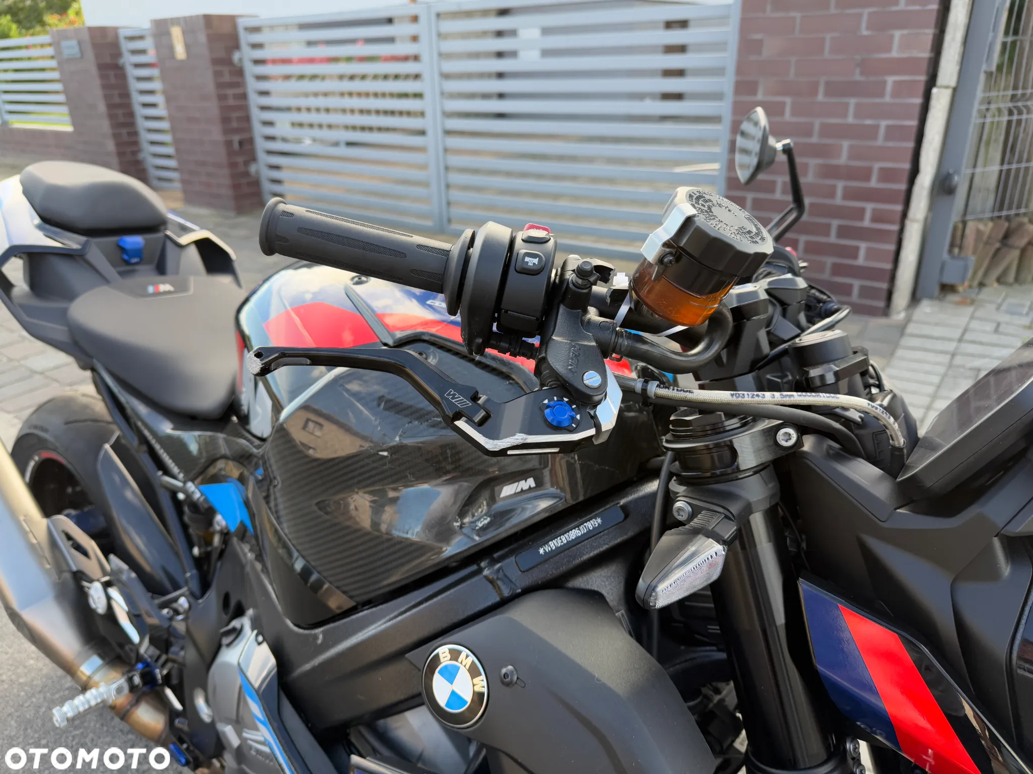 BMW S - 28