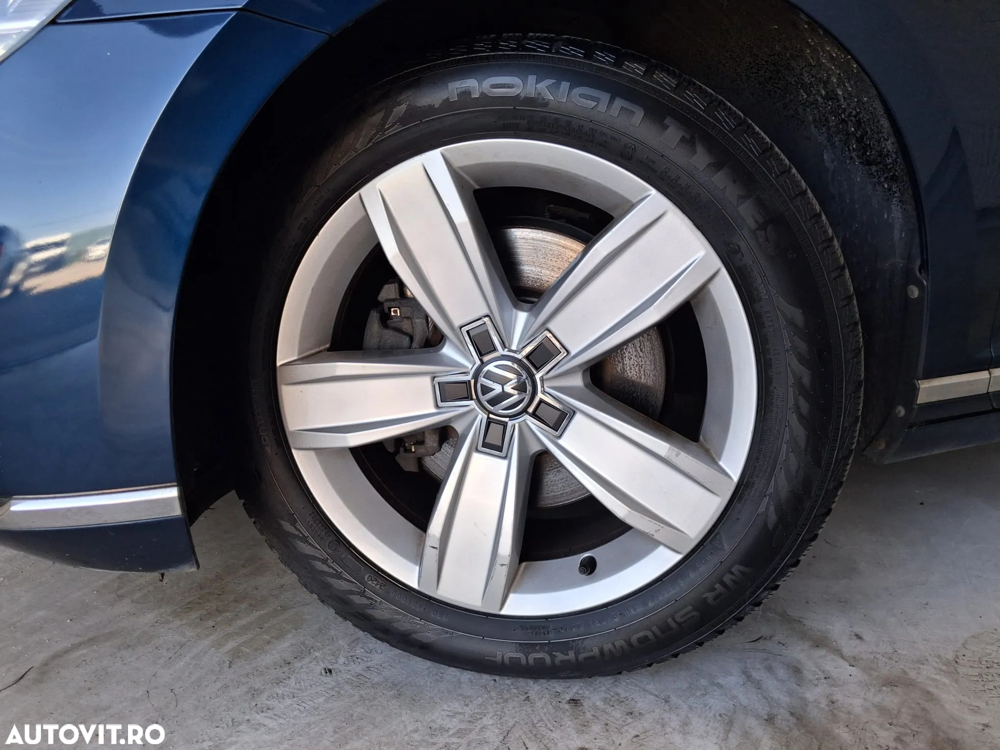 Volkswagen Passat 2.0 TDI DSG Highline - 25
