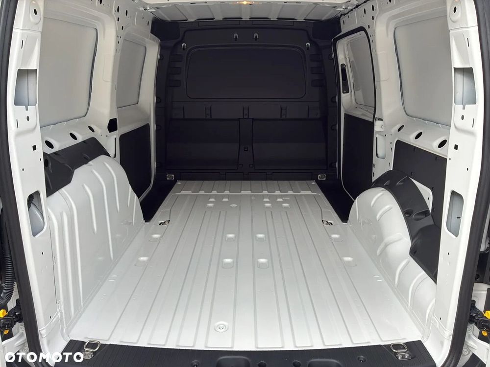 Volkswagen Caddy Cargo MAXI/benzyna 1,5 l TSI 116 KM manual 6-biegów - 11