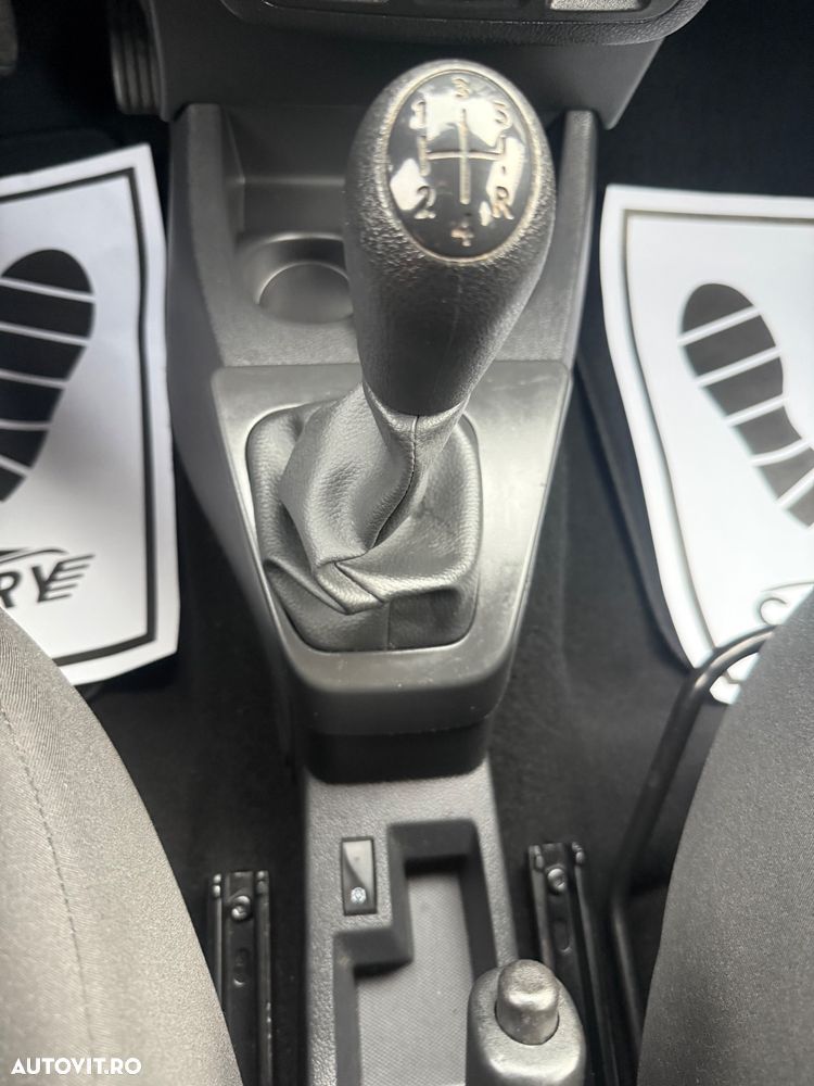 Dacia Lodgy 1.6 SCe Laureate - 11