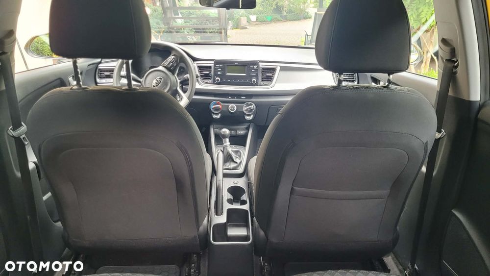 Kia Rio 1.2 M - 9