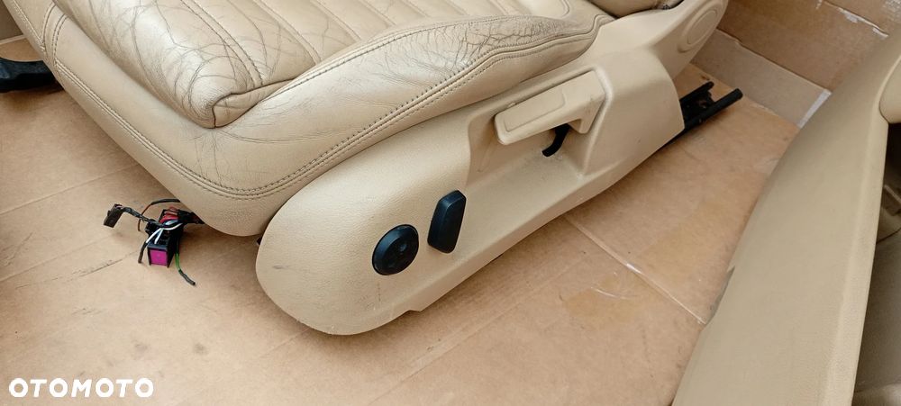 Fotele kanapa boczki podłokietnik komplet skóra VW Passat B6 - 13