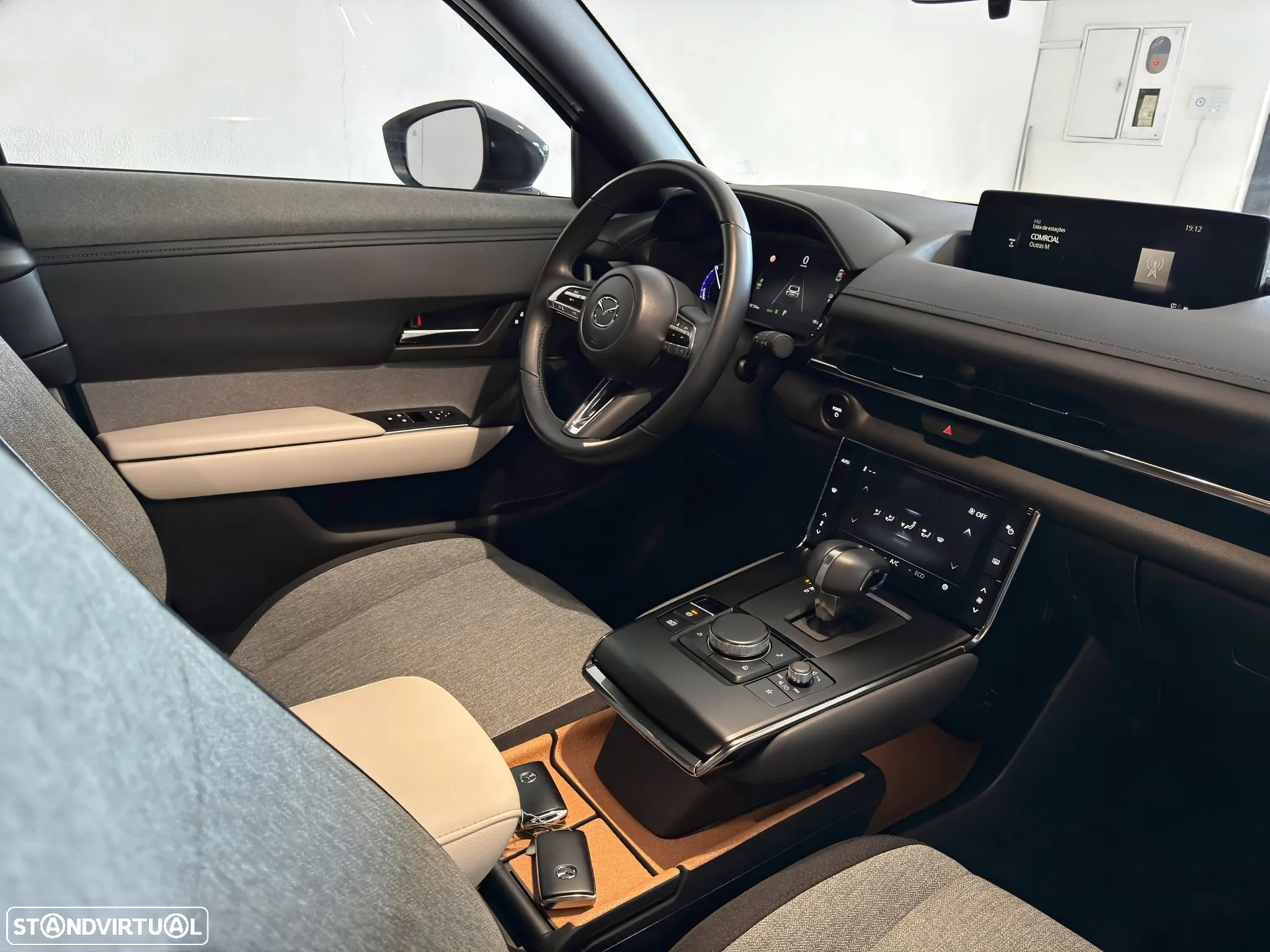 Mazda MX-30 e-Skyactiv Exclusve-Line - 4