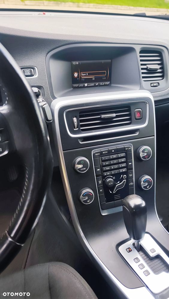 Volvo S60 D3 Geartronic Summum - 19