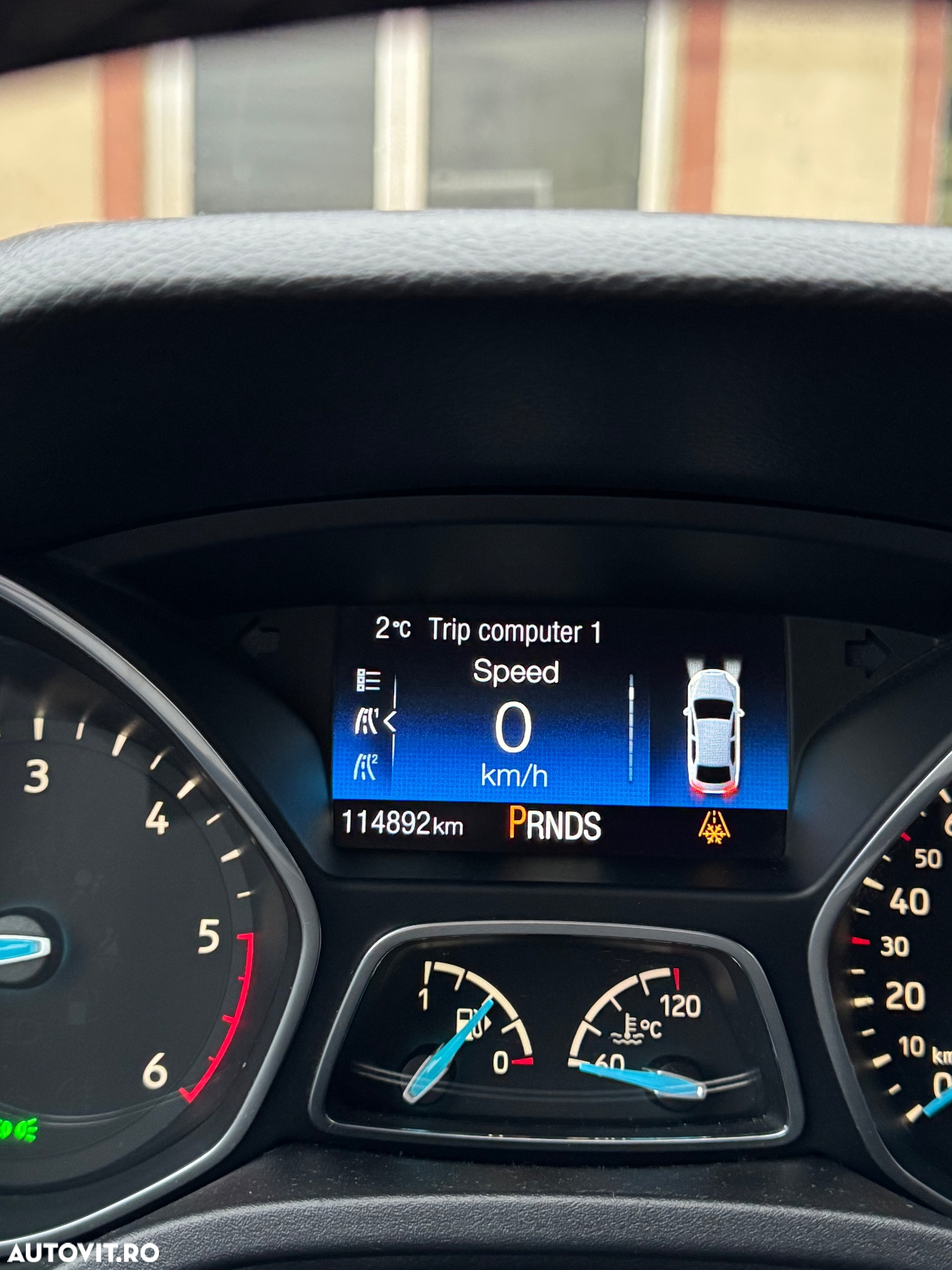 Ford Focus 2.0 TDCI Powershift Titanium - 12