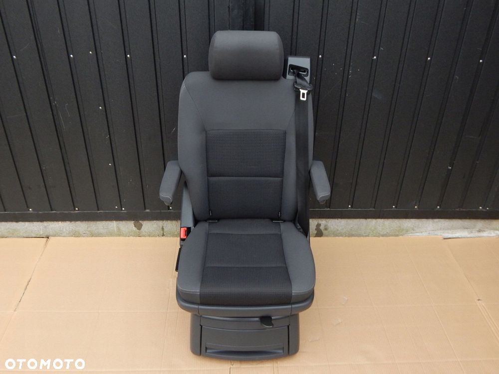 vw t5 lift t6 t6.1 multivan fotel obrotowy tył ii rząd podłokietnik team - 6