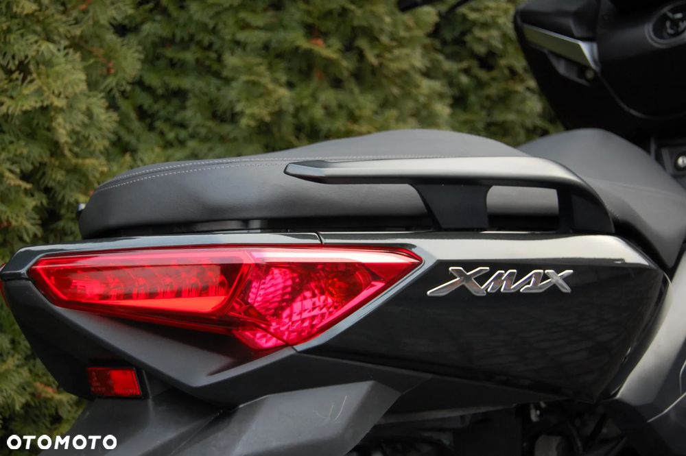 Yamaha X-max - 9