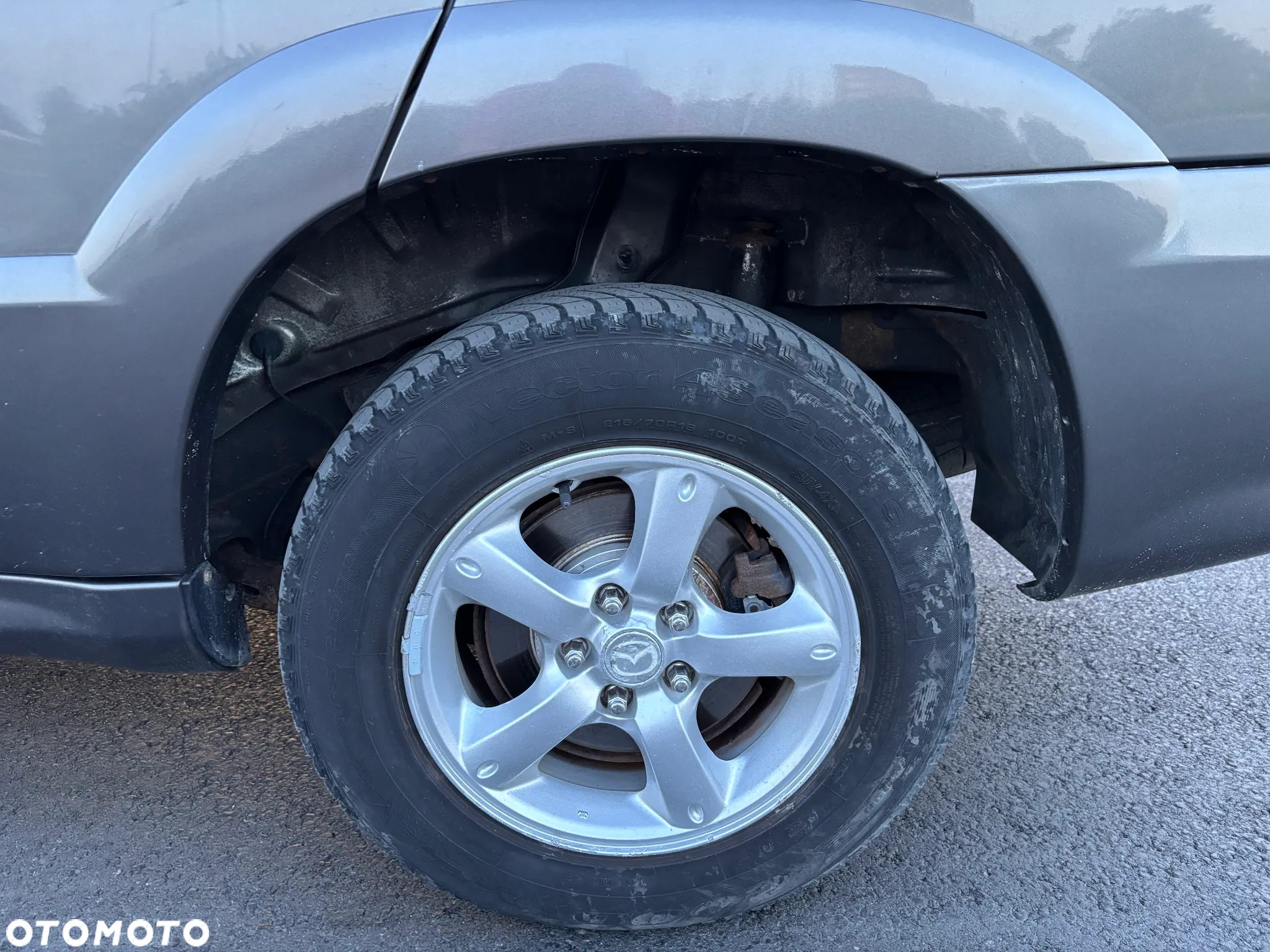 Mazda Tribute 2.3 Comfort - 22