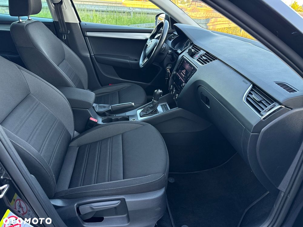 Skoda Octavia 2.0 TDI DSG Ambition - 27