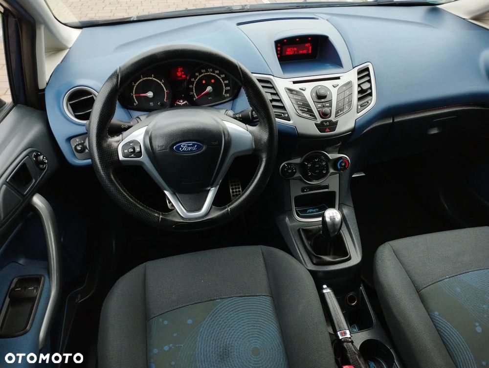 Ford Fiesta 1.4 Champions Edition - 13