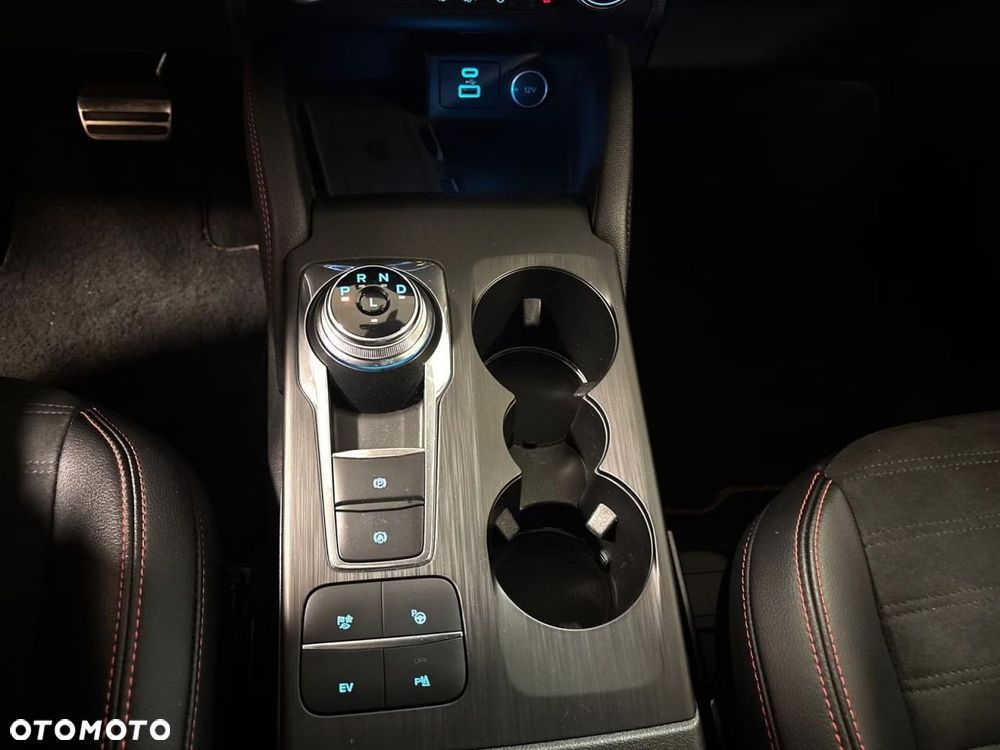 Ford Kuga 2.5P PHEV FWD ST-Line - 15