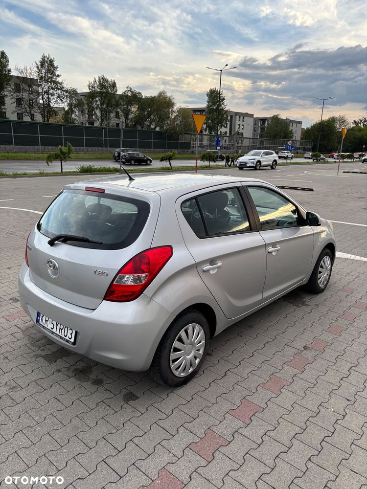 Hyundai i20 1.2 Comfort EU5 - 8