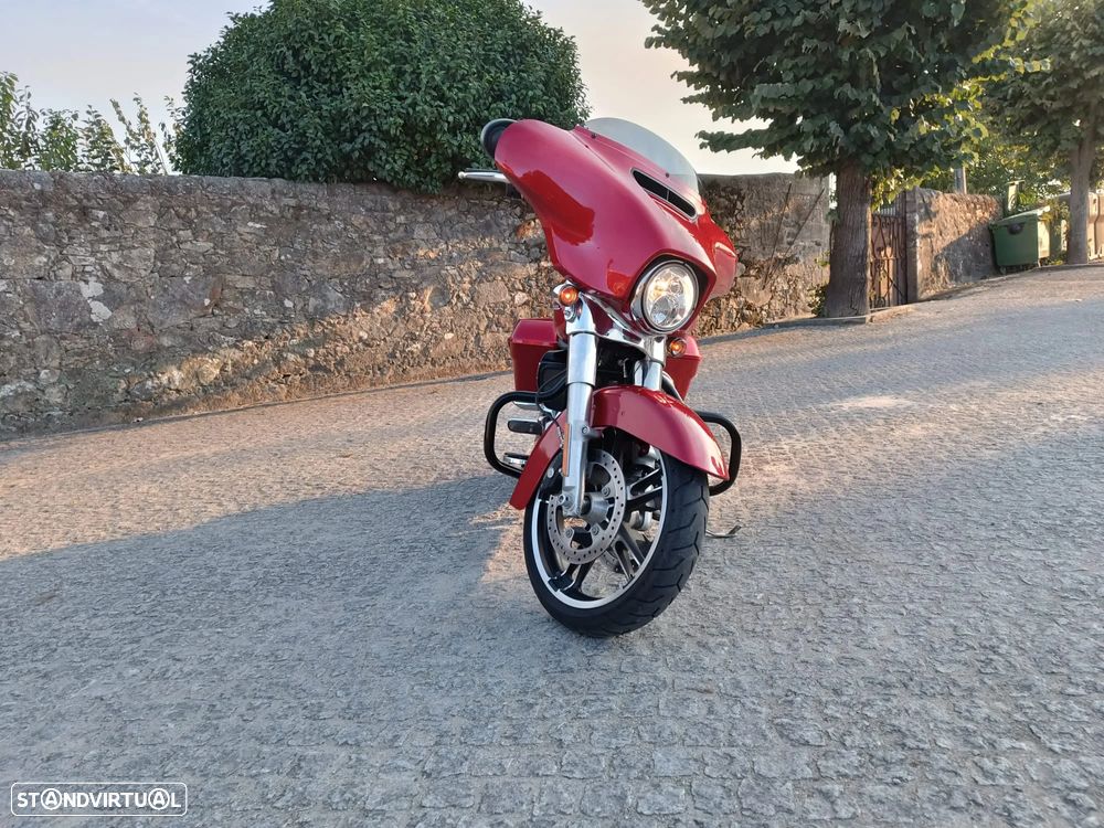 Harley-Davidson Street - 6