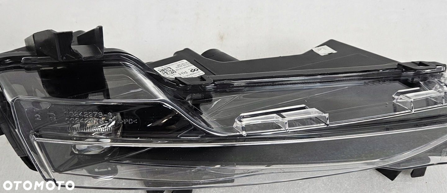 HALOGEN DRL LED HIGH PRAWY TESLA MODEL Y 2020- - 6