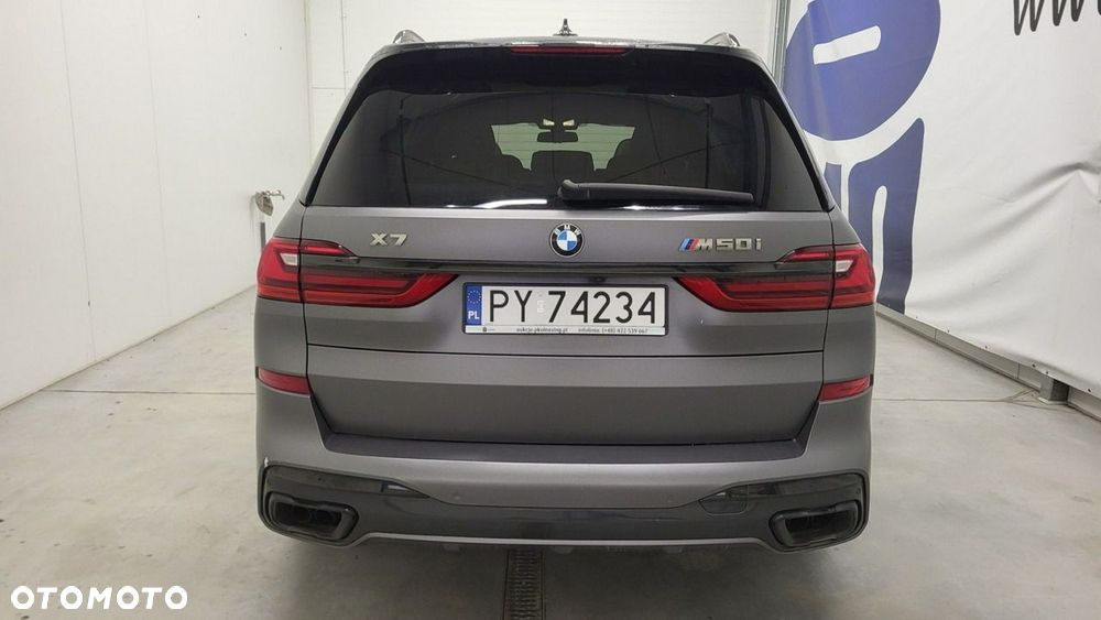 BMW X7 M50i sport - 7
