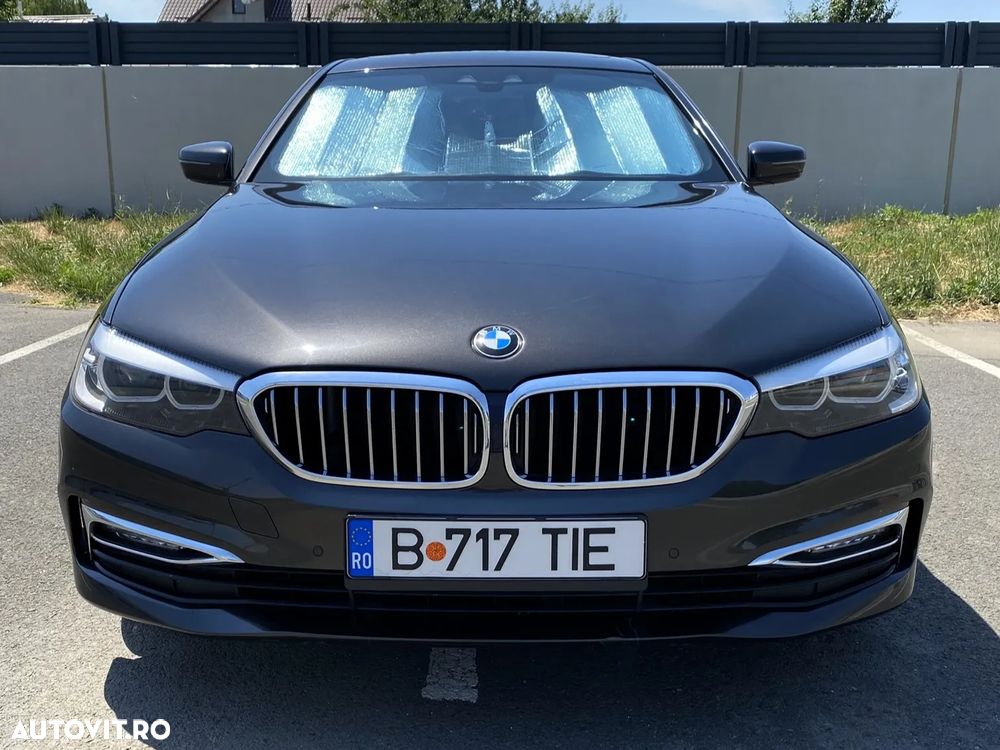 BMW Seria 5 520d Aut. Luxury Line - 11