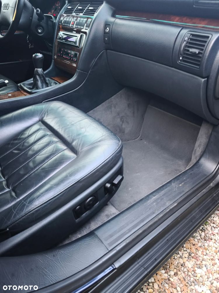 Audi A8 2.8 - 28