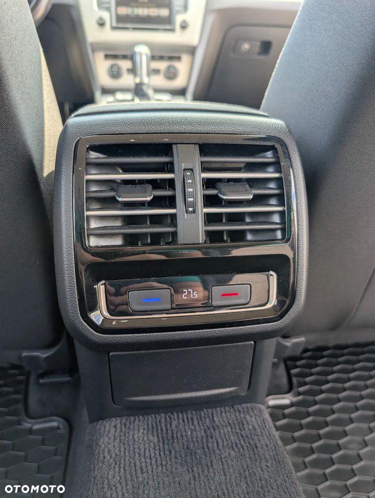 Volkswagen Passat 1.8 TSI BMT Comfortline DSG - 34
