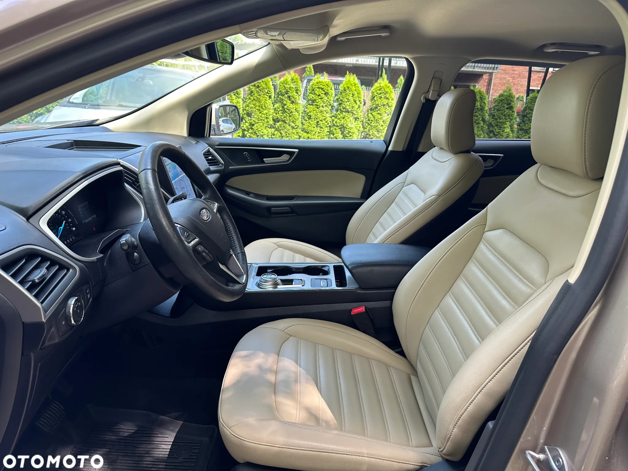 Ford Edge - 9
